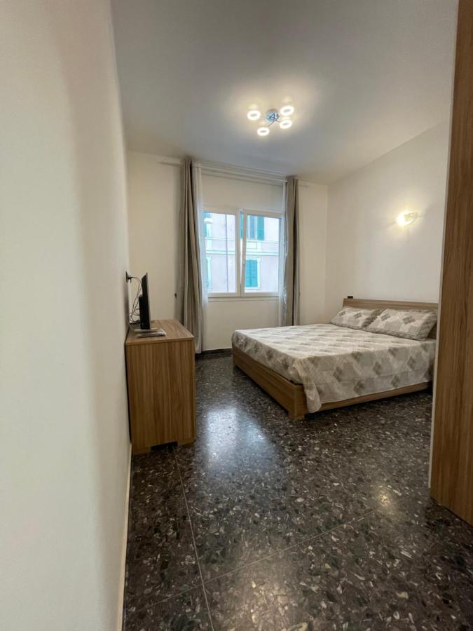 Due Passi Dal Mare Hotel Savona Exterior photo